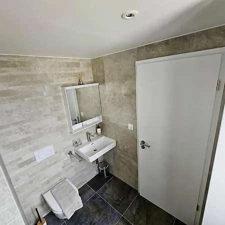 Walking Steps From Geneva Apartment *